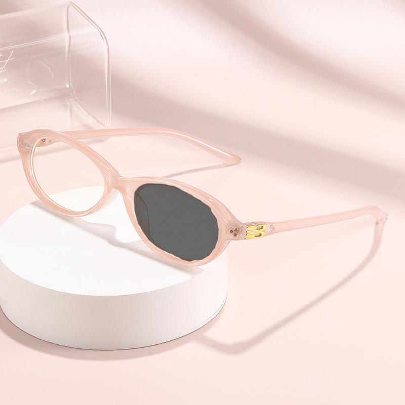Ultraleichte Mode Internet-Berühmtheit Blaulichtschutz Kurzsichtigkeitsbrille Wechselbare HD Modetrend Elliptische Kurzsichtigkeitsbrille 6085