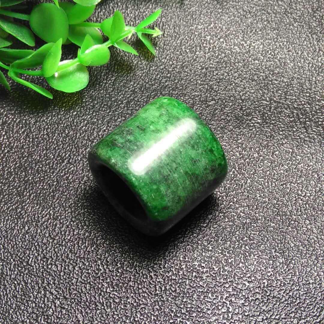 Retro Plus Size Malaysian Jade Green Thumb Ring