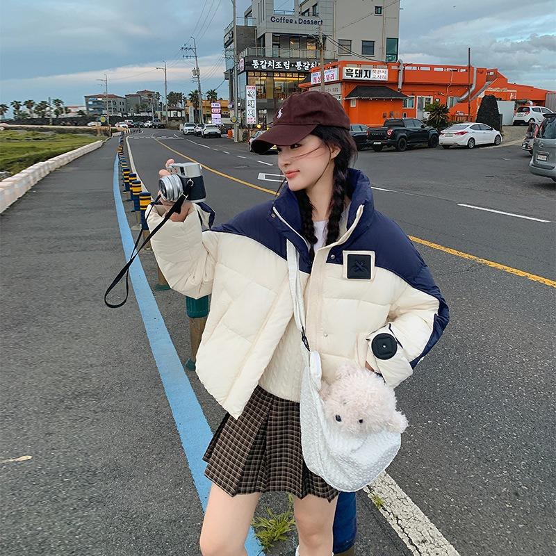 New cotton-padded clothes for women's winter short loose small thickened cotton-padded clothes and cotton-padded jackets.