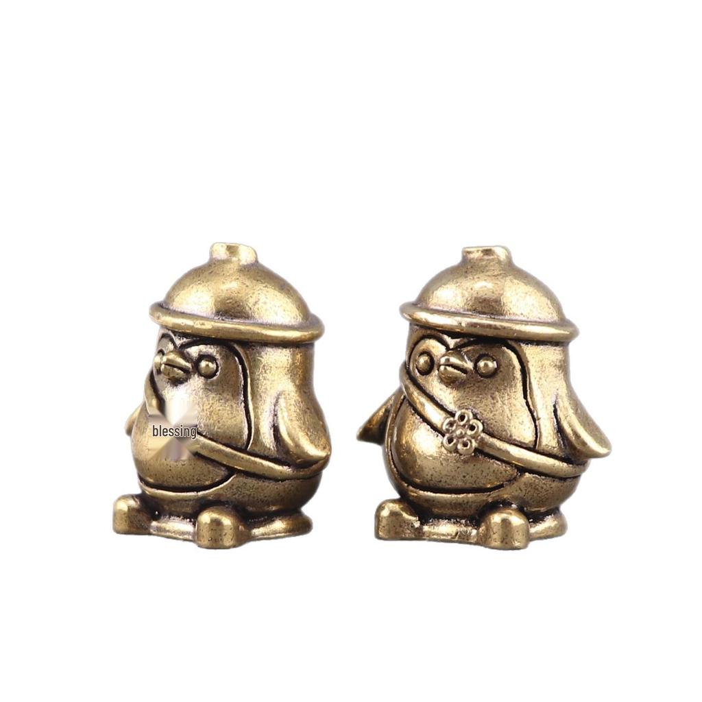 Pure Brass Penguin Ornament - Cute Mini Figurine for Home, Tea Pet, Desk, Living Room, Bedroom Decor.