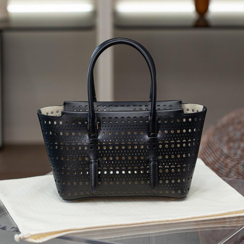 2025 New Genuine Leather Women's Bag 20CM Hollow Carving Small Basket Mini Handheld Single Shoulder Small Bag Cross Border