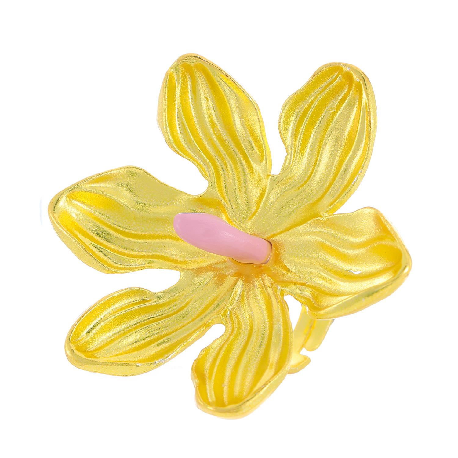 

New personalized earrings exaggerated color alloy flower barbie powder stud earrings women s summer popular earrings