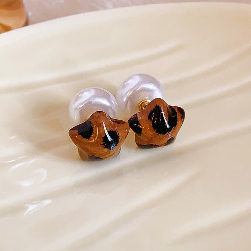 Retro Hong Kong Style Silver Needle Leopard Print Circle Earrings Light Luxury High-end Temperament Earrings Niche Earrings Women