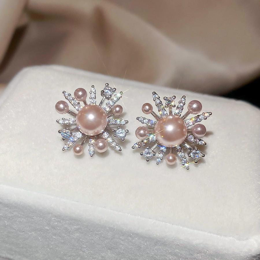 Silver Needle Pink Cubic Zirconia Flower Stud Earrings – Elegant & Delicate Accessories for Women.