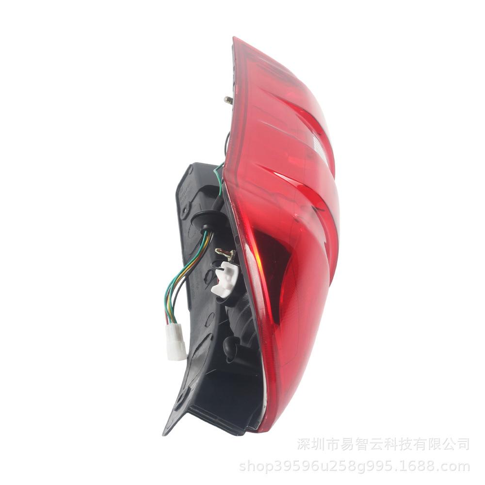 Compatible Rear Tail Light Assembly for 2015 Dongfeng Fengguang 360