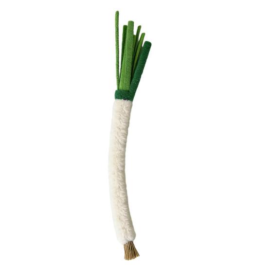 Simulated Vegetable Cat Teething Toy with Bell Carrot Scallion Celery Silvervine Chew Stick Dental Health Teeth Cleaning Interactive Boredom Toy