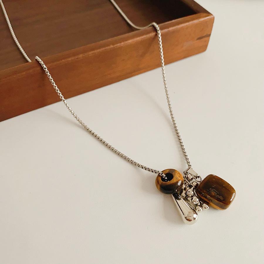 Retro Bow Flower Tiger's Eye Stone Water Drop Necklace Clavicle Chain Cold Wind Necklace Women