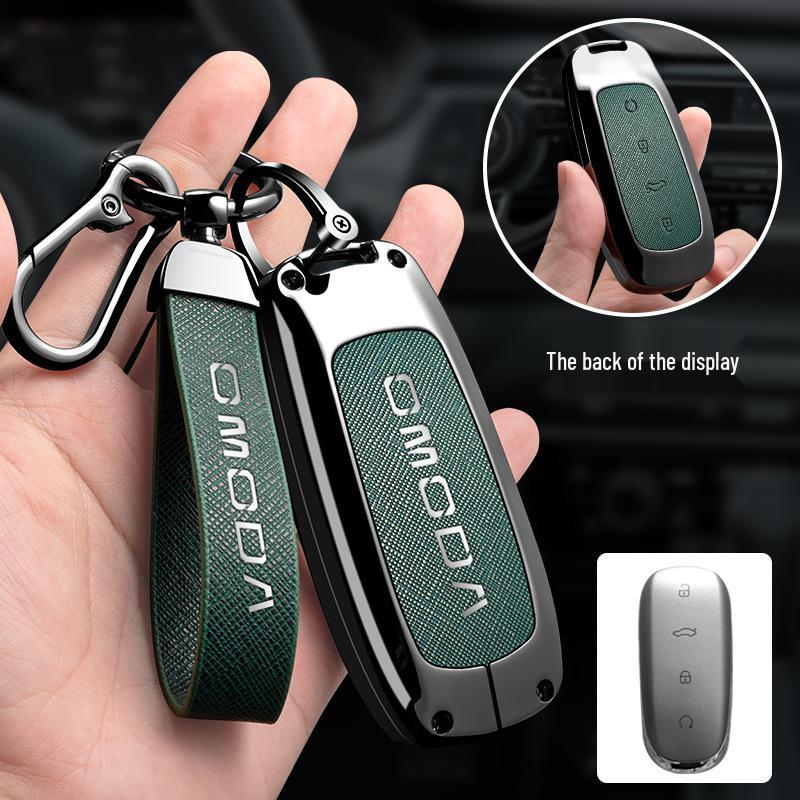 OMODA 5 High-End Key Case - Fashionable Buckle Shell Car Accessory for Men and Women (2023)
