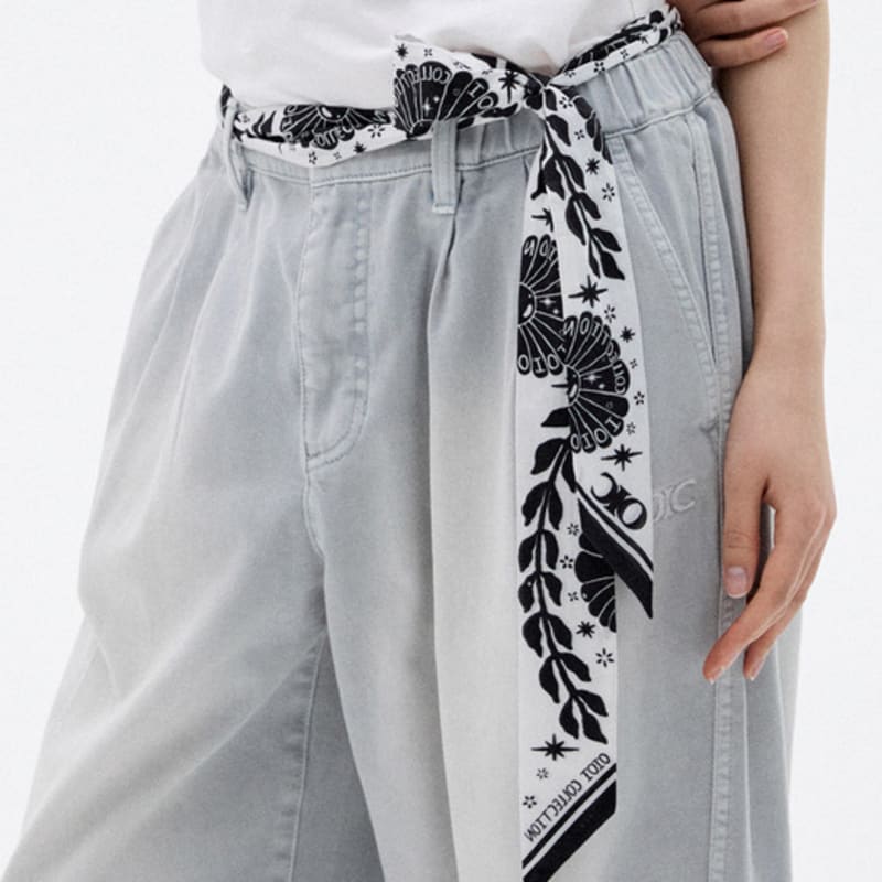 

OIOI COLLECTION Shell Graphic Twilly Scarf [WHITE] FREE