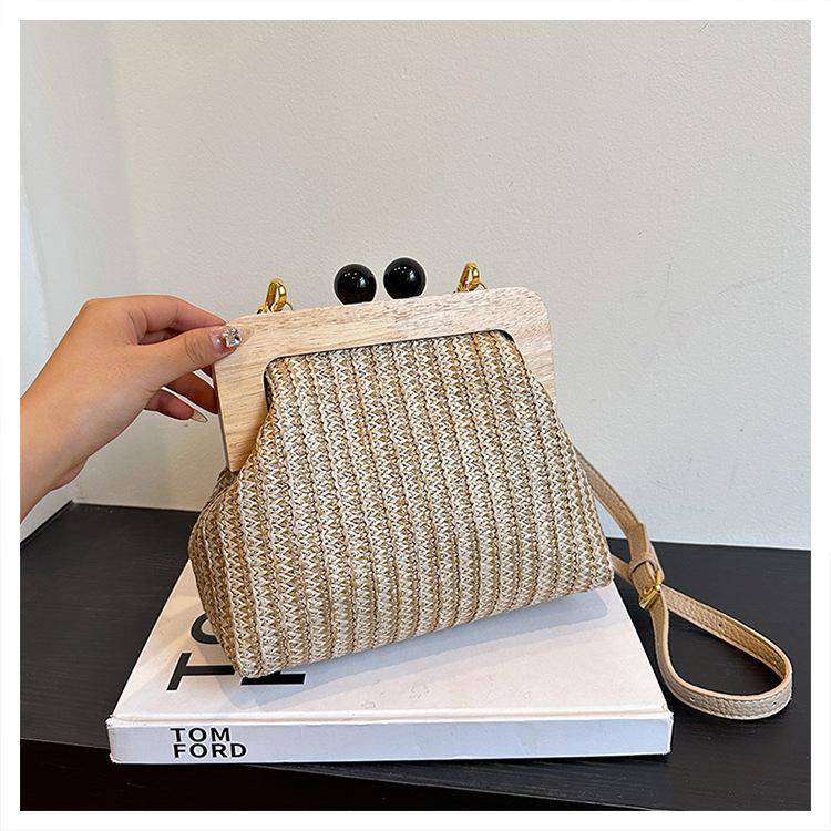 Fashionable and Trendy Straw-woven Small Square Bag Stylish and Versatile Personalized Single-shoulder Crossbody Bag