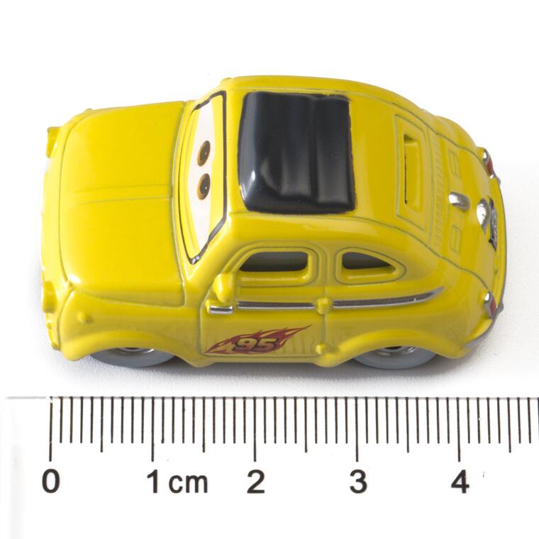 Cars Lightning McQueen Alloy Metal Mater Model Car 1:55 Diecast Jackson Storm Vehicle Collectible Ornament Model Toy Car Gift