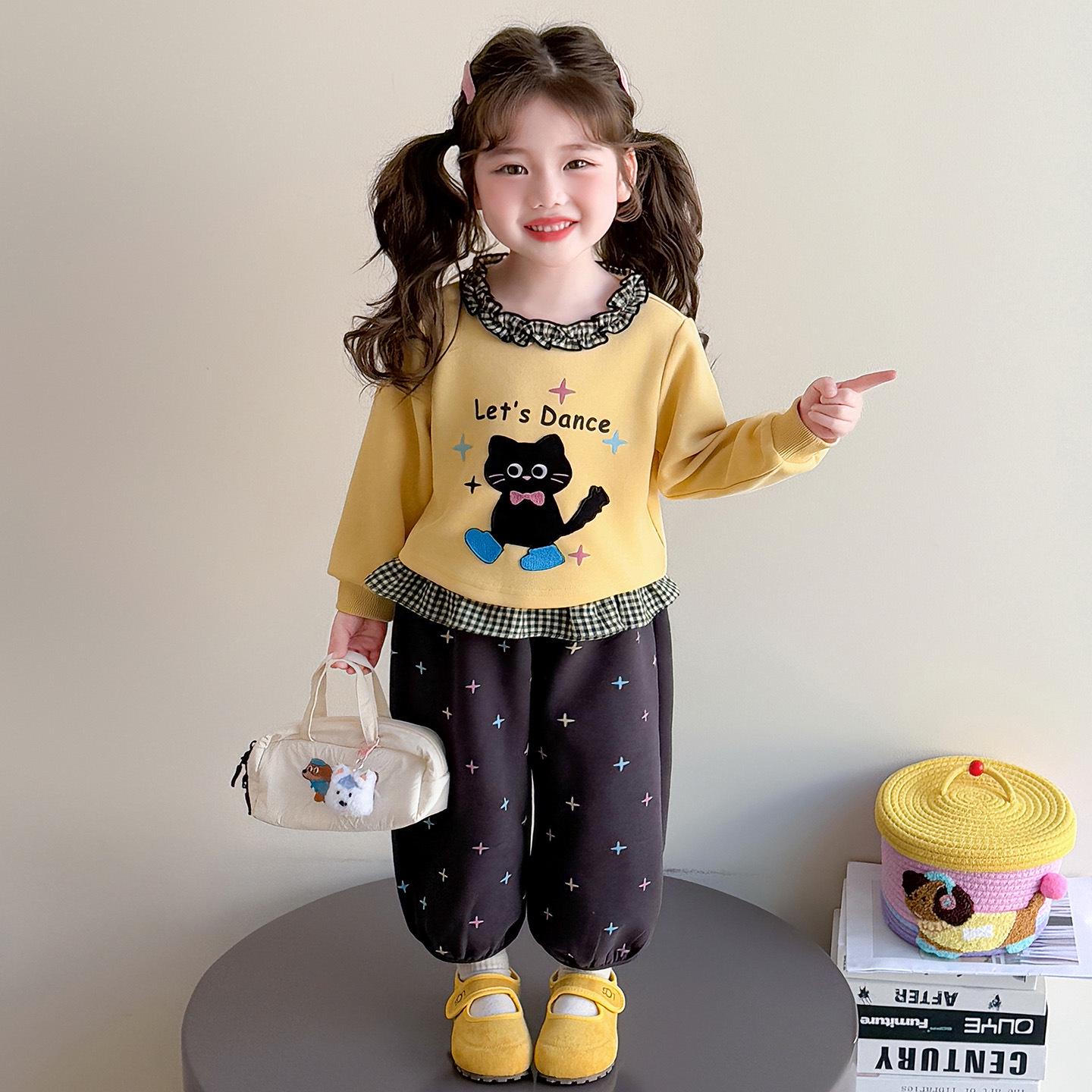 

Комплект мультяшного свитшота в корейском стиле и кружевного воротника для девочек - Весенне-осенний повседневный модный тренд 2025 110 cm