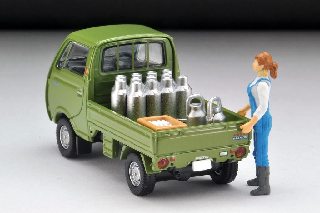 Tomica Limited Vintage 164 LV-198a Mazda Porter Cab Three-way Open Green with Figure Completed Product 314936