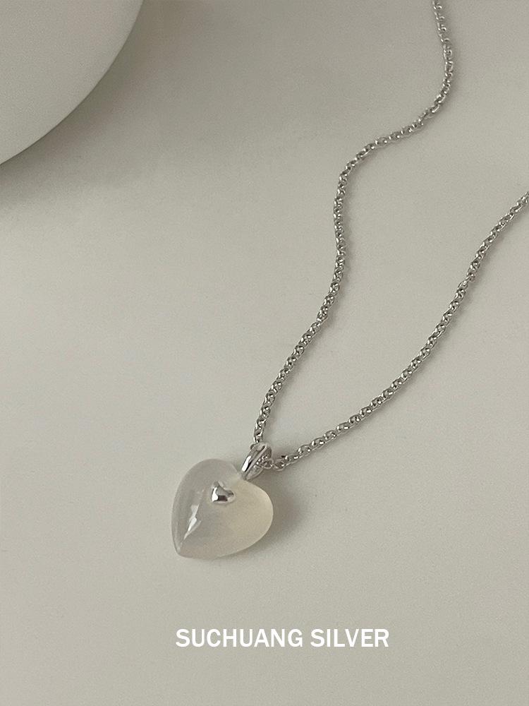 Su Chuang S925 Sterling Silver White Agate Heart Necklace for Women - Sweet, Versatile, and Elegant Clavicle Chain