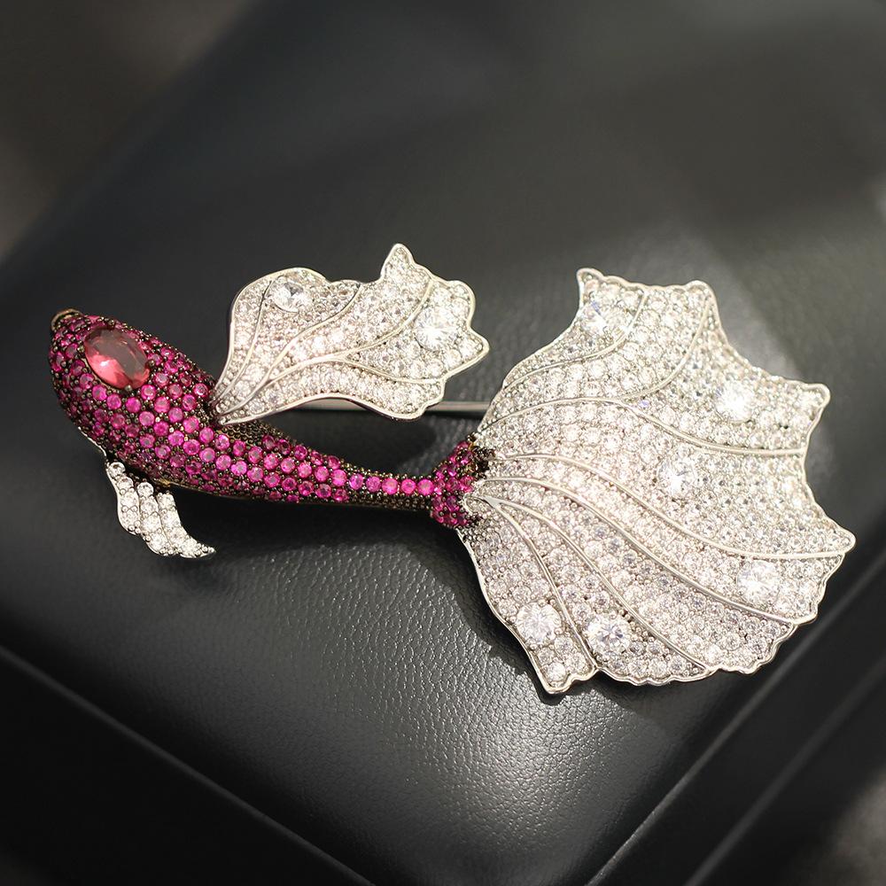 Элегантная китайская легкая роскошь высококачественная полная циркона красная брошь-рыбка кои высококачественная роскошная булавка-хвост феникса золотая рыбка женская