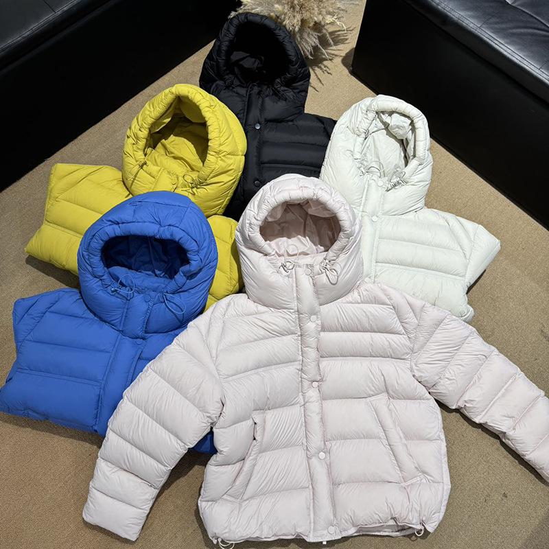 High-end Hooded White Duck Down Puff Down Jacket Women's Short Winter Fashion Sweet Bread Jacket Tide