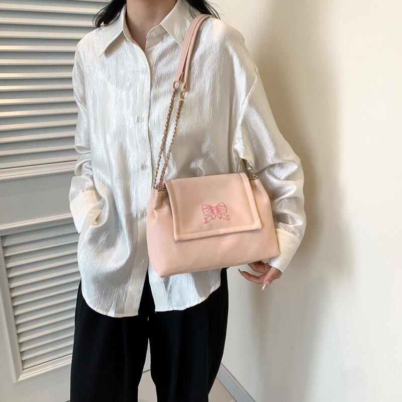 Fashionable Butterfly Element Bag for Women In Spring and Summer New Large Capacity Fashionable Chain One Shoulder Armpit Tote Women's Bag