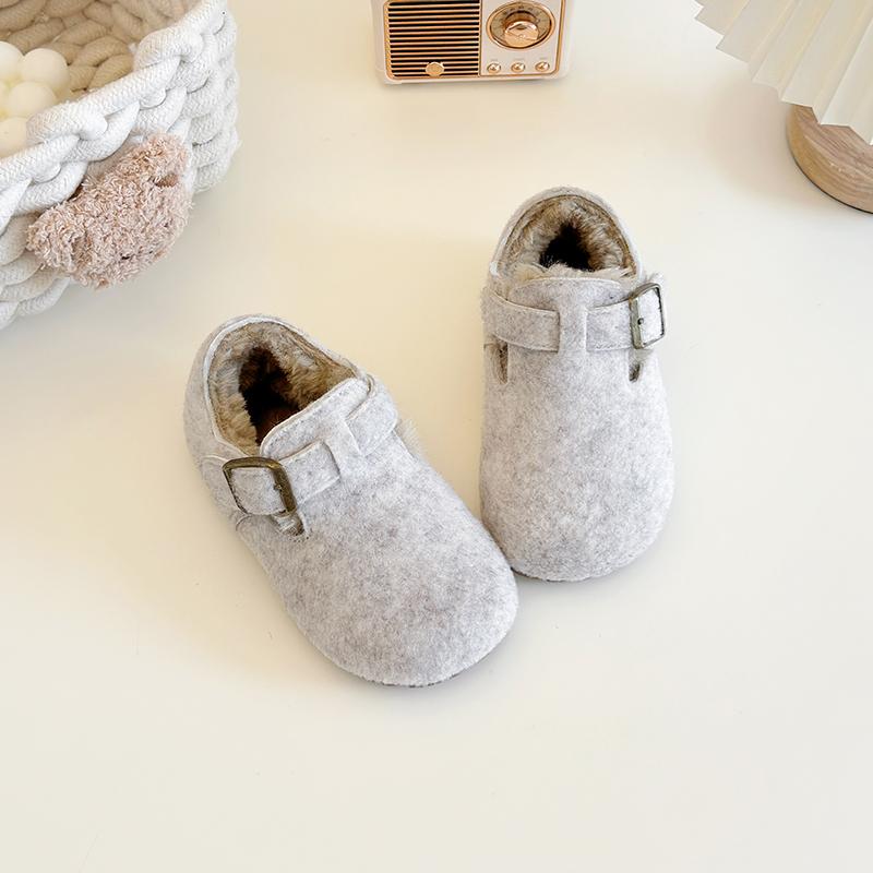 

Children Flat Shoes Suede for Winter Kids Moccasins Non-slip Soft Sole 2024 Brand New Boys Girls Leather Shoes Warm Retro Trendy 21 бежевий