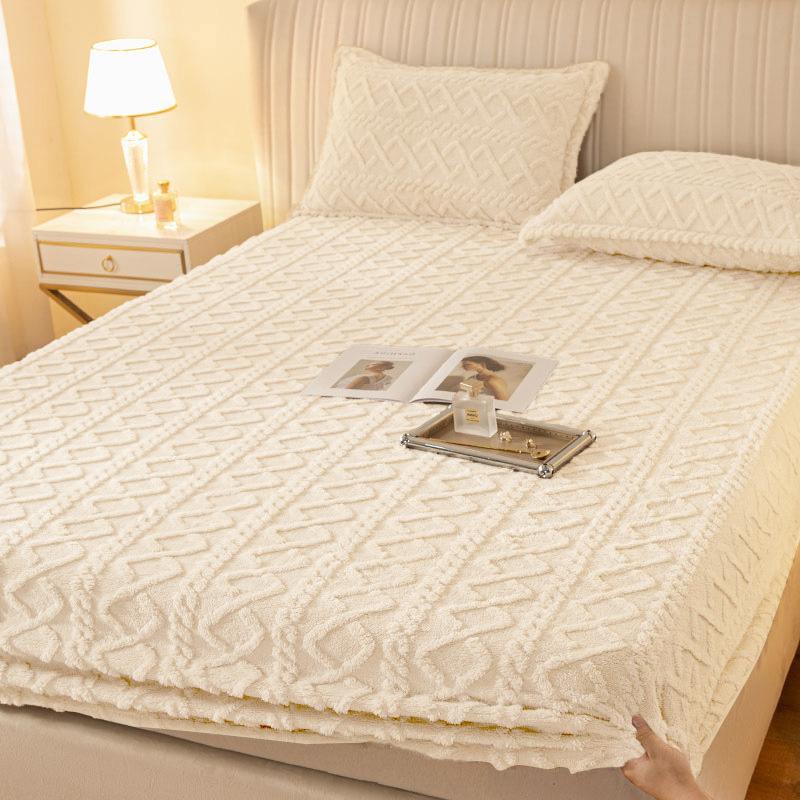 Flannel Sheets Fashion Solid Color Jacquard Comfortable Soft Elastic Bedspread Coral Fleece Fluffy Fitted Bed Sheets for Bed
