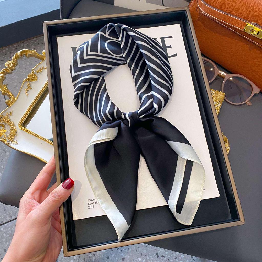 2023 Collection: Women's French High-End Decorative Neck Scarves & Versatile Hairband