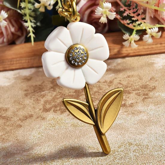 Keychain Pendant Sparkling Rhinestones Inlaid Flower Shape Key Chain with Lobster Clasp Hanging Design Keyring Backpack Accessory