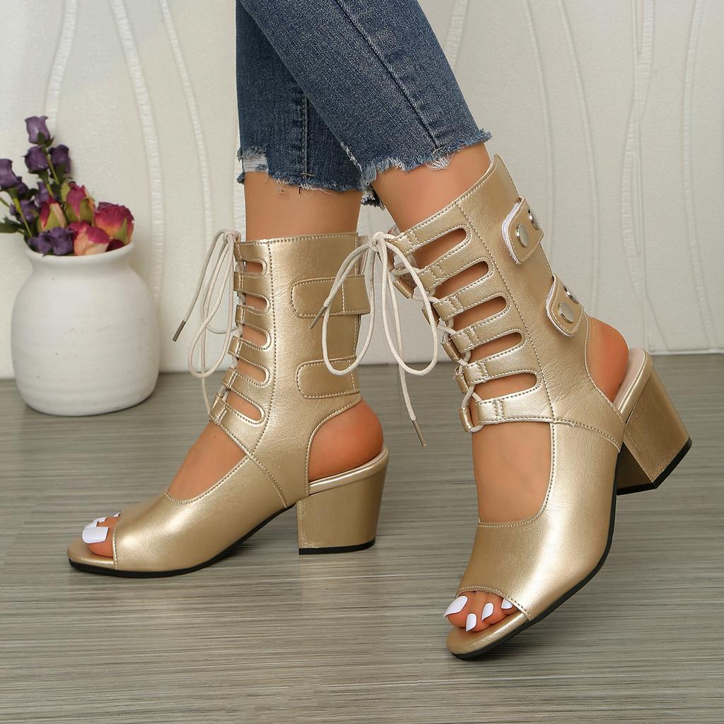 New Fashionable Cool Boots with High Tops and Straps