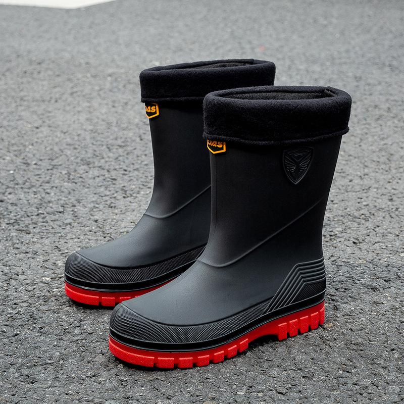 Fashion men's water shoes non-slip rain boots medium tube Korean version waterproof rain shoes new short tube