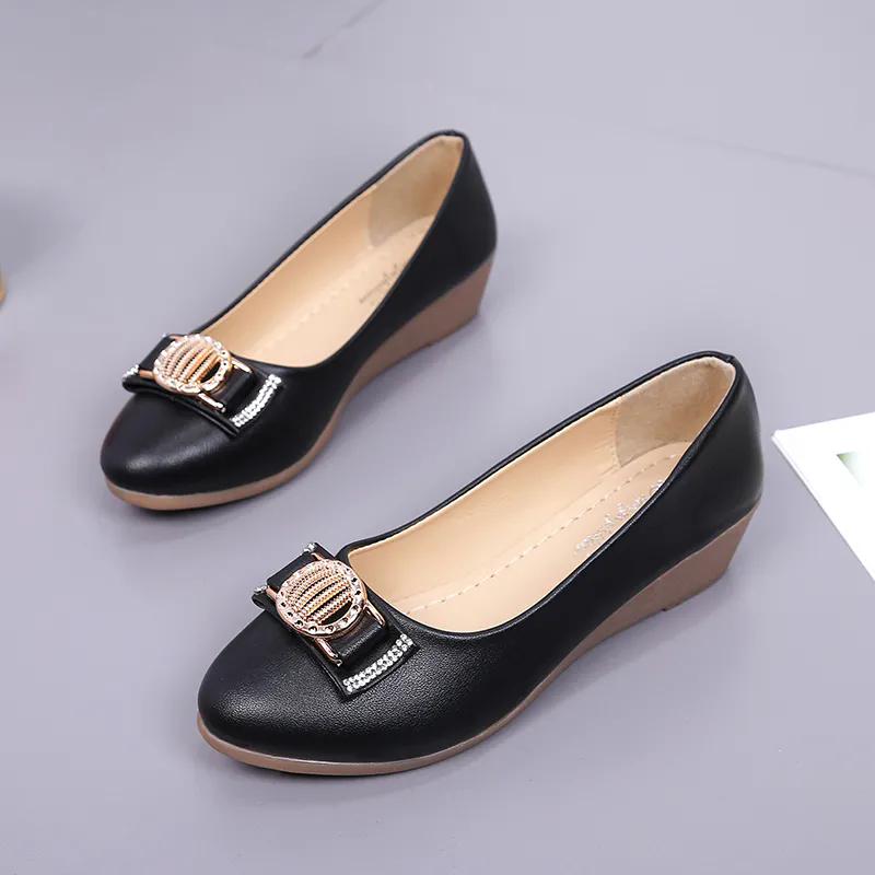 WTEMPO Bürodame Einfarbig Große Größe Spitzschuh Rutschfeste Pumps Damen Lässig Vielseitig Niedriger Dicker Absatz PU Schuhe