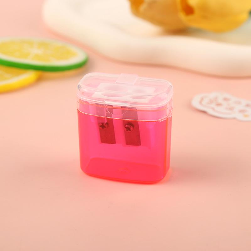 

Закрытая точилка с двумя отверстиями для учеников начальной школы: Компактный, ручной дизайн для возвращения в школу