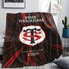 1 Stück Stade Toulousain Aufdruck Flanelldecke, Hohe Qualität, Bequem für alle Jahreszeiten, Heimdekoration, Wärme und Komfort, Perfekt für Weihnachtsgeschenke178