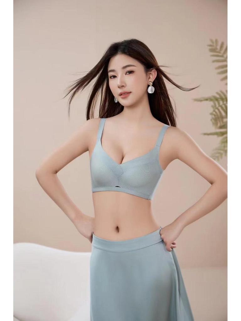 Medium Thickness Wireless Smooth Surface Bra for Small Bust Enhancement - Soft, Breathable, Antibacterial, Pure Color, Versatile Design
