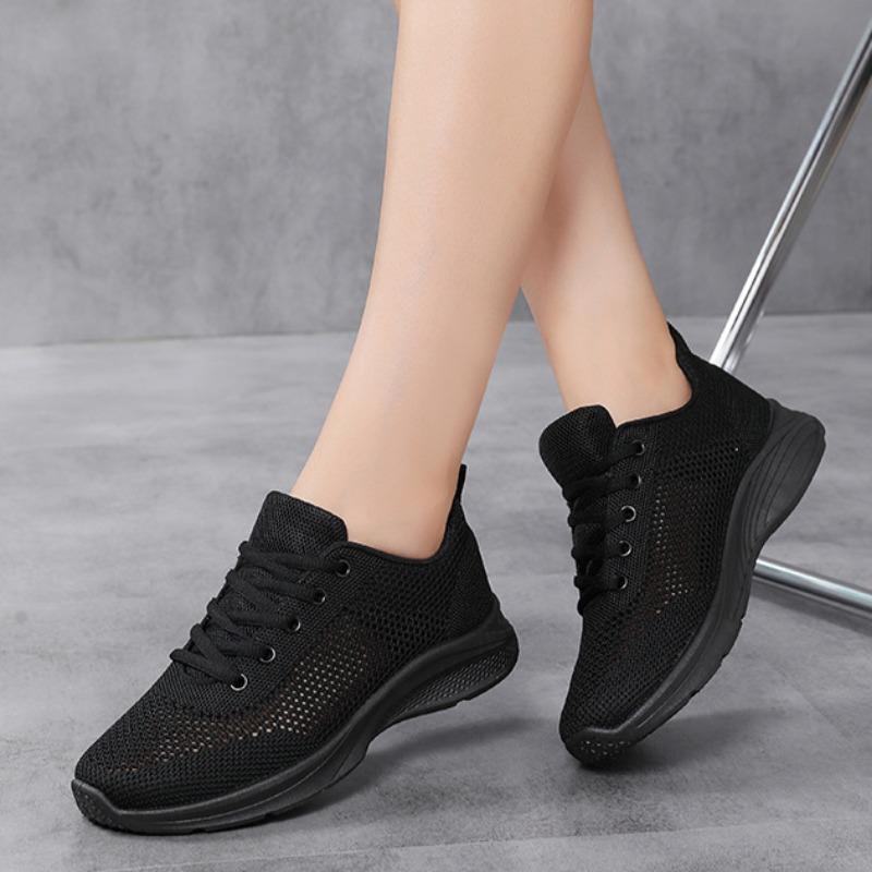 Fashion and Lightweight Summer New Mesh Breathable Running Shoes