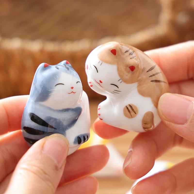 5PCS Cute Lucky Cat Chopsticks Holder Japanese Ceramic Chopstick Ceramic Home Decoration Spoon Holder Tableware Food Sushi