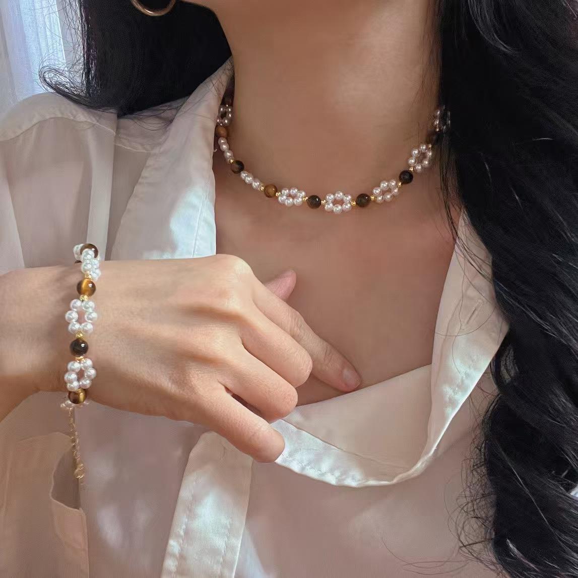 

Vintage Artificial Crystal Pearl Natural Tiger S Eye Necklace Clavicle Chain