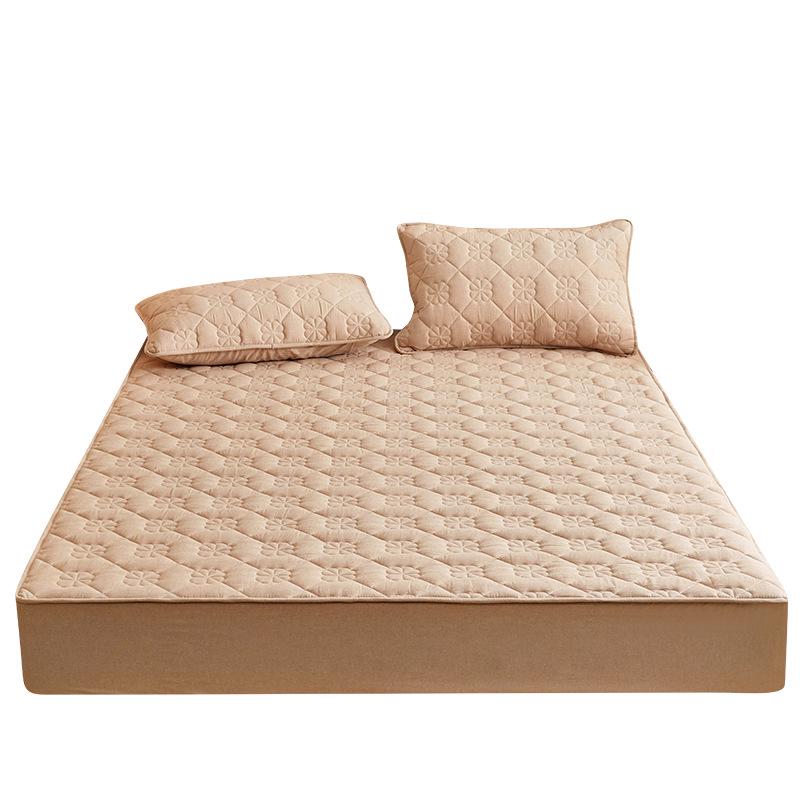 Class A Quilted Waterproof Cotton Mattress Protector - Breathable, Skin-friendly, Non-slip, Anti-stain, Urine-proof, Machine Washable.