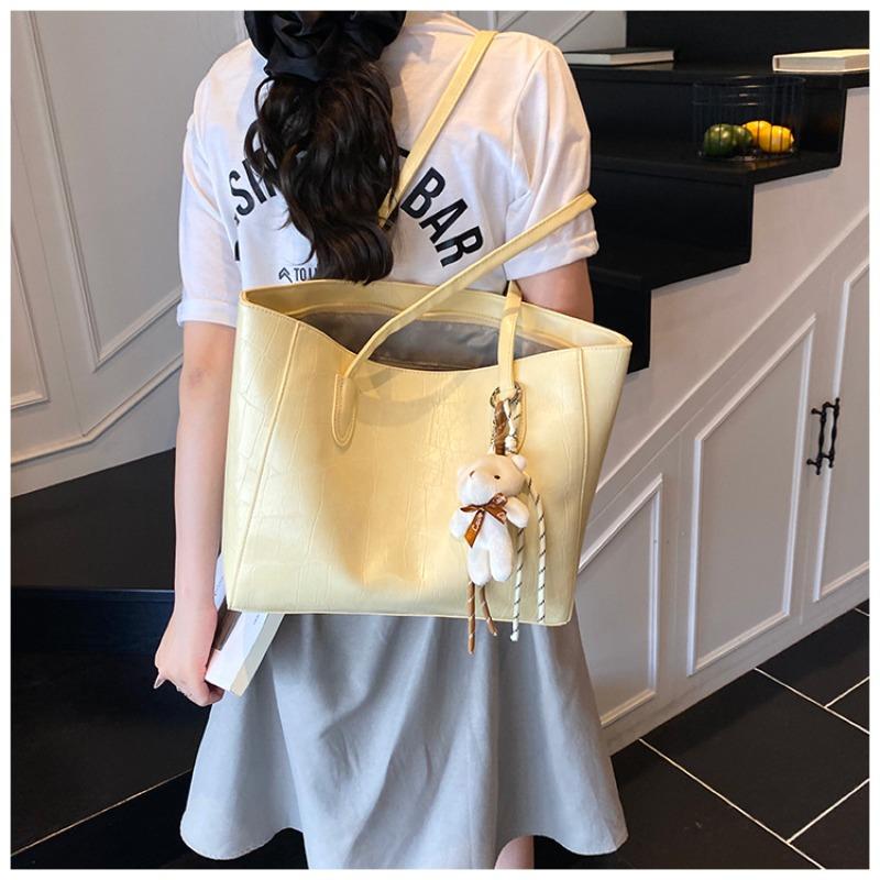 Tote Bag Women's Large-capacity New Summer Simple and Versatile Shoulder Bag Casual College Student Commuter Bag