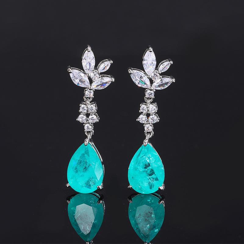 Paraiba Sapphire, Jewelry Delivery Simulation Ruby, Long Emerald.