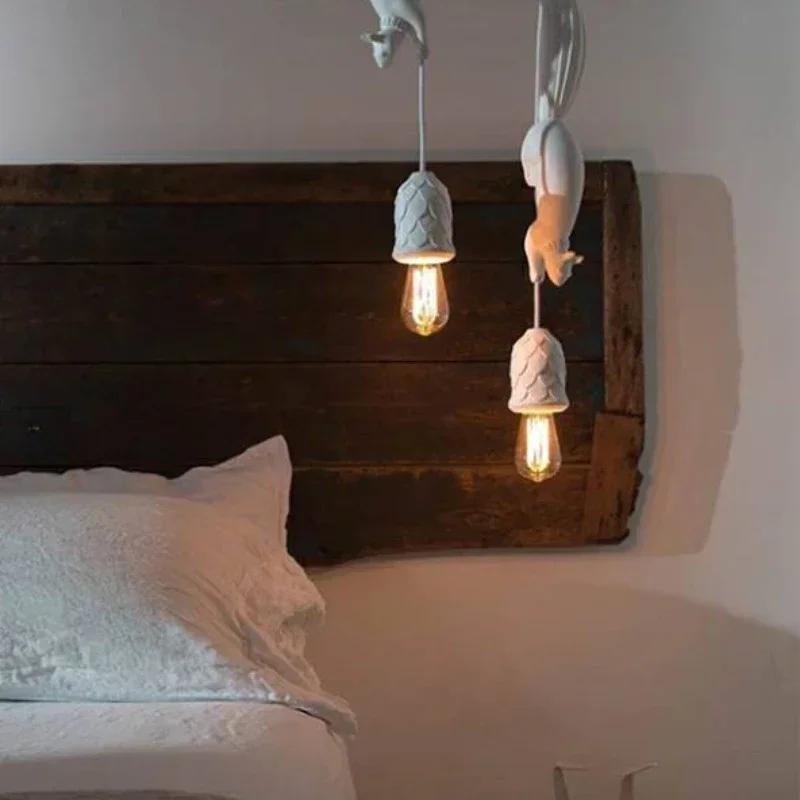 Nordic Creative Restaurant Bedroom Chandelier Design for Children's Personalized Decoration Animal Squirrel Resin Chandelier