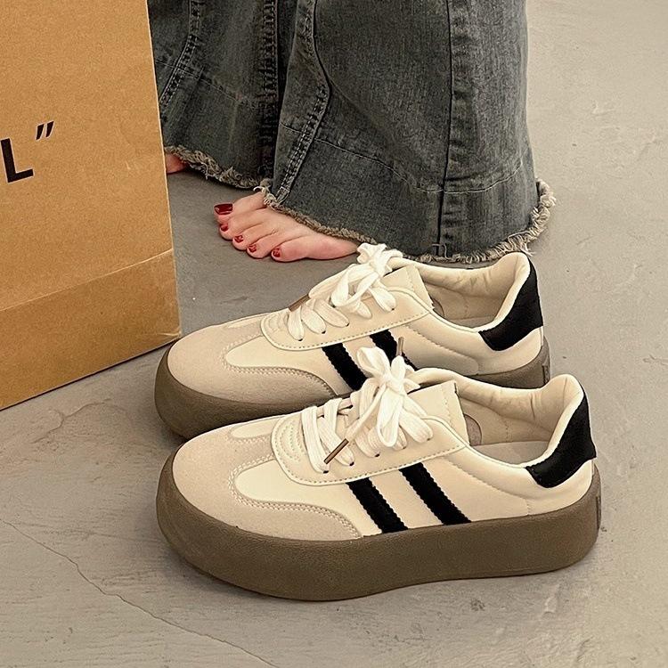 Little white shoes women's summer new retro board shoes women's thick soles increase height leisure sports