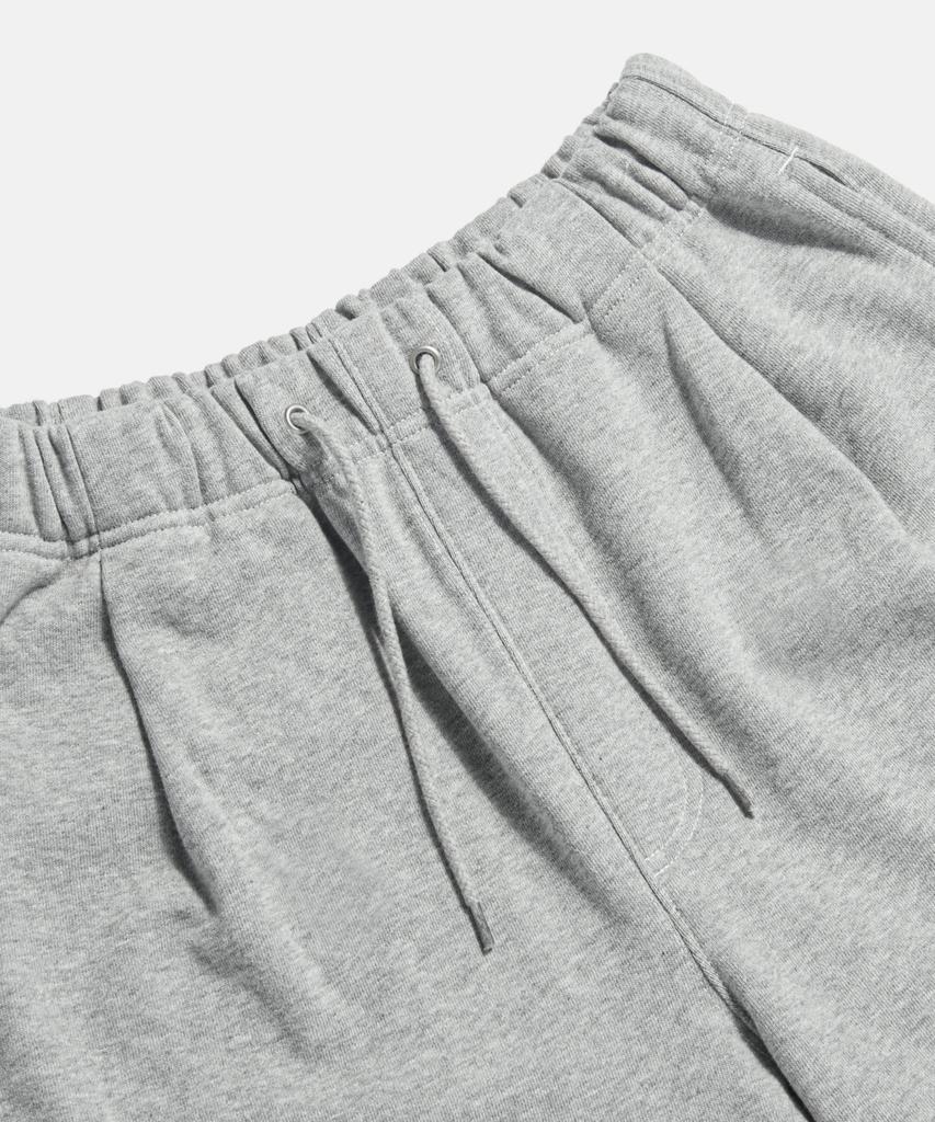 ESPIONAGE Pleated Sweat Shorts Gray