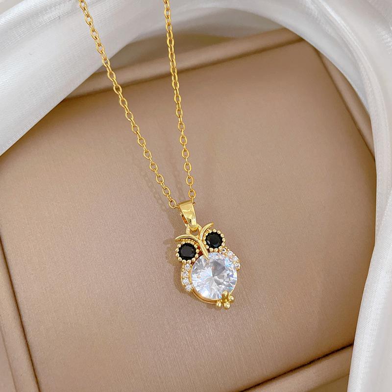 Women s Versatile Small Owl Personality Light Luxury Necklace B308