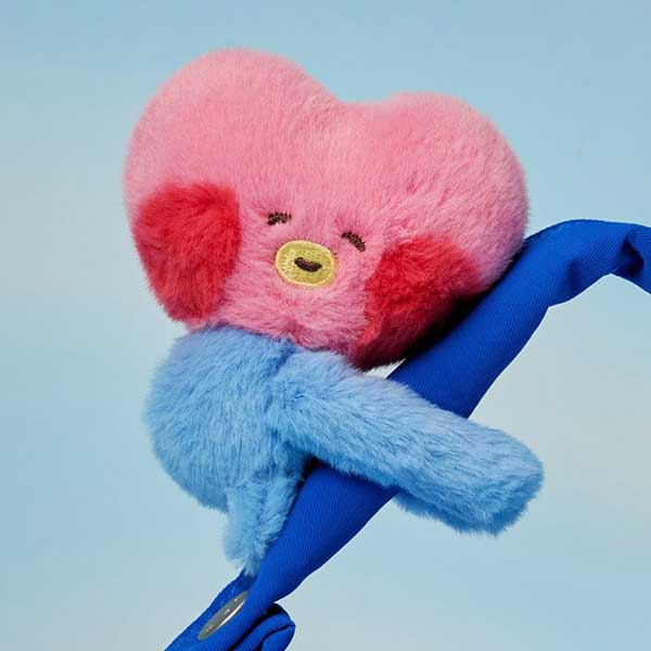Official BT21 mini minini 'Hug Me' Magnetic Plush Keyring - Smart Travel Charm