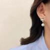 Korean-Style Pearl Four-Leaf Clover Clip-On Earrings: Elegant, Versatile, No Piercing Required, Delicate Fashion Jewelry.