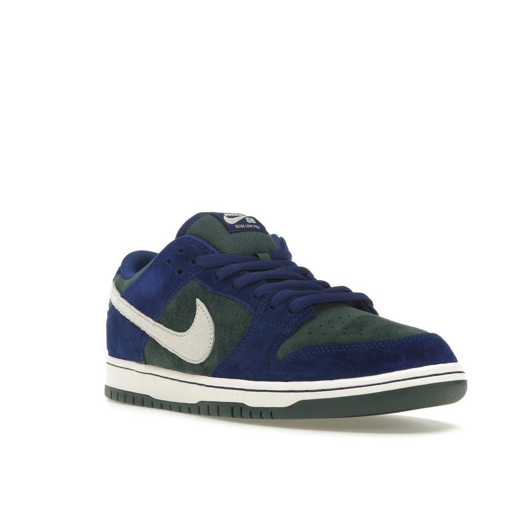 Nike Mens Dunk Low Pro SB Deep Royal Vintage Green Men Sneakers Blue Deep-Royal-Blue Sail HF3704-400
