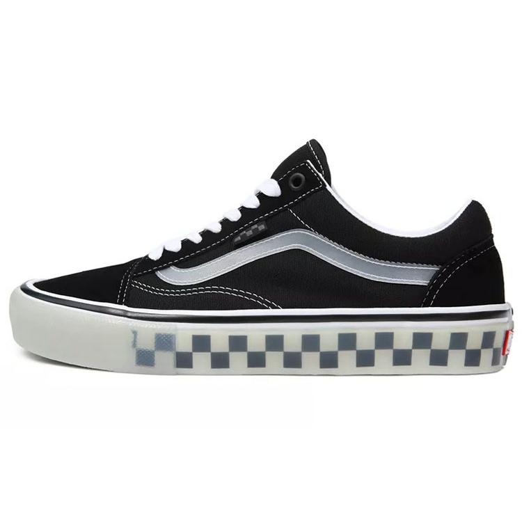 

Old Skool Skate Vans Translucent Rubber VN0A5FCBBCQ 38