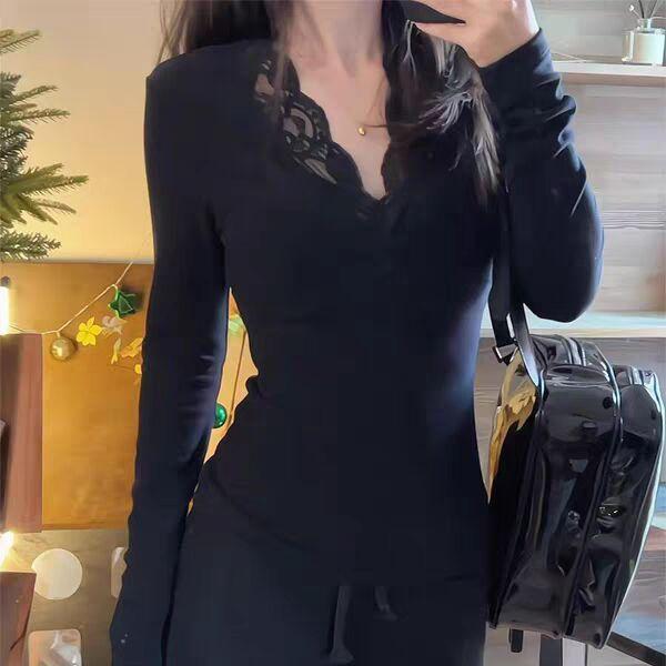 Lace V-neck bottoming shirt women's autumn and winter German velvet warm inner long-sleeved niche top slim-fitting short