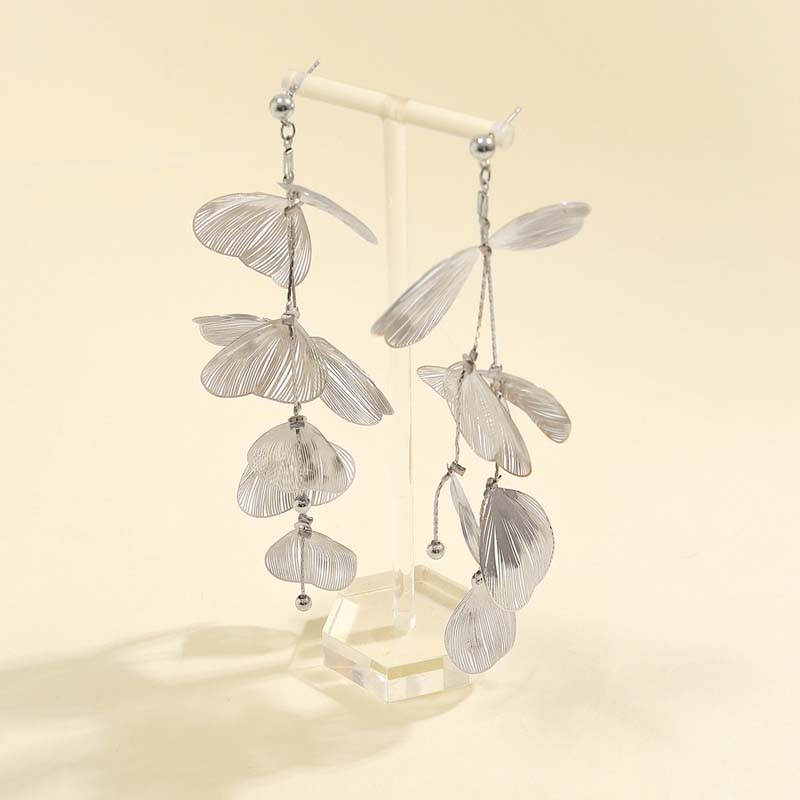 Fashion Long Tassel Petal Drop Earrings for Women Luxury Metal Crystal Hollow Flower Temperament Earrings Wedding Zircon Gifts