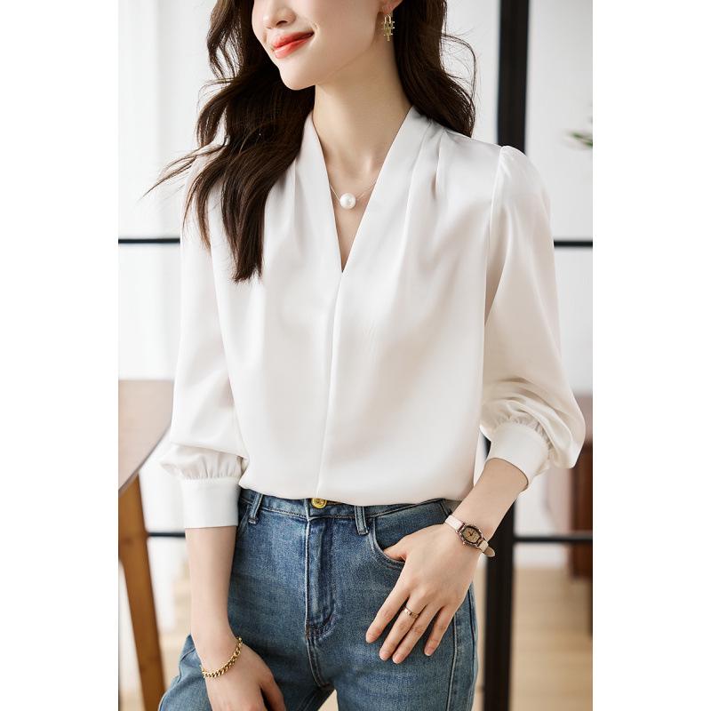 2026 Spring Women's High-End V-Neck Satin Chiffon Shirt - Elegant Mature Style for Autumn Commute