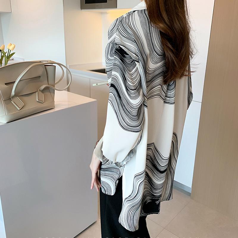 Autumn 2024 Korean-Style Loose-Fit Slimming Casual Women's Fashion Shirt