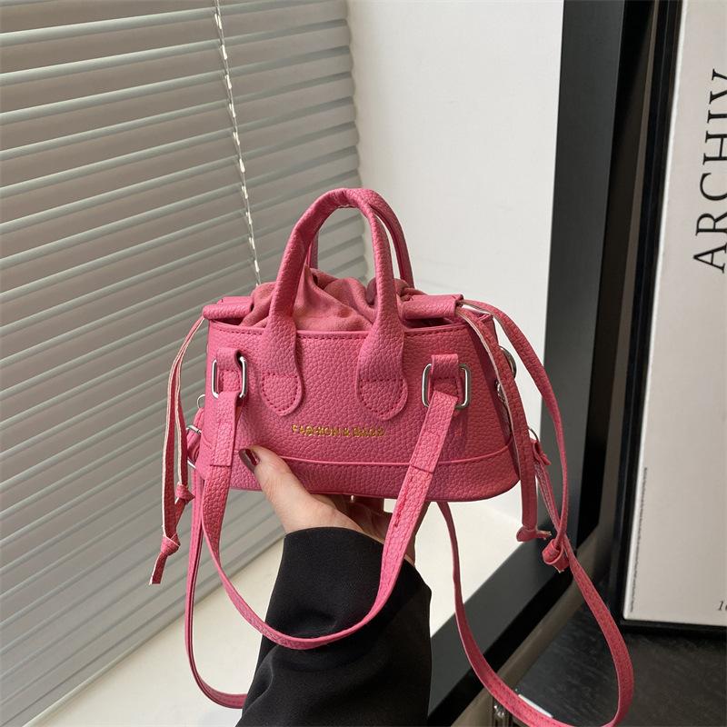 This year's new trendy handbag bag women's 2025 summer versatile fashion bucket bag mini drawstring shoulder messenger bag